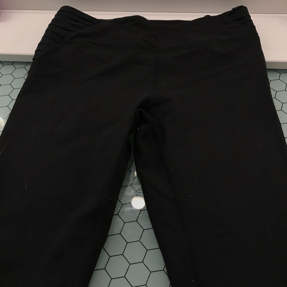 black ivivva leggings